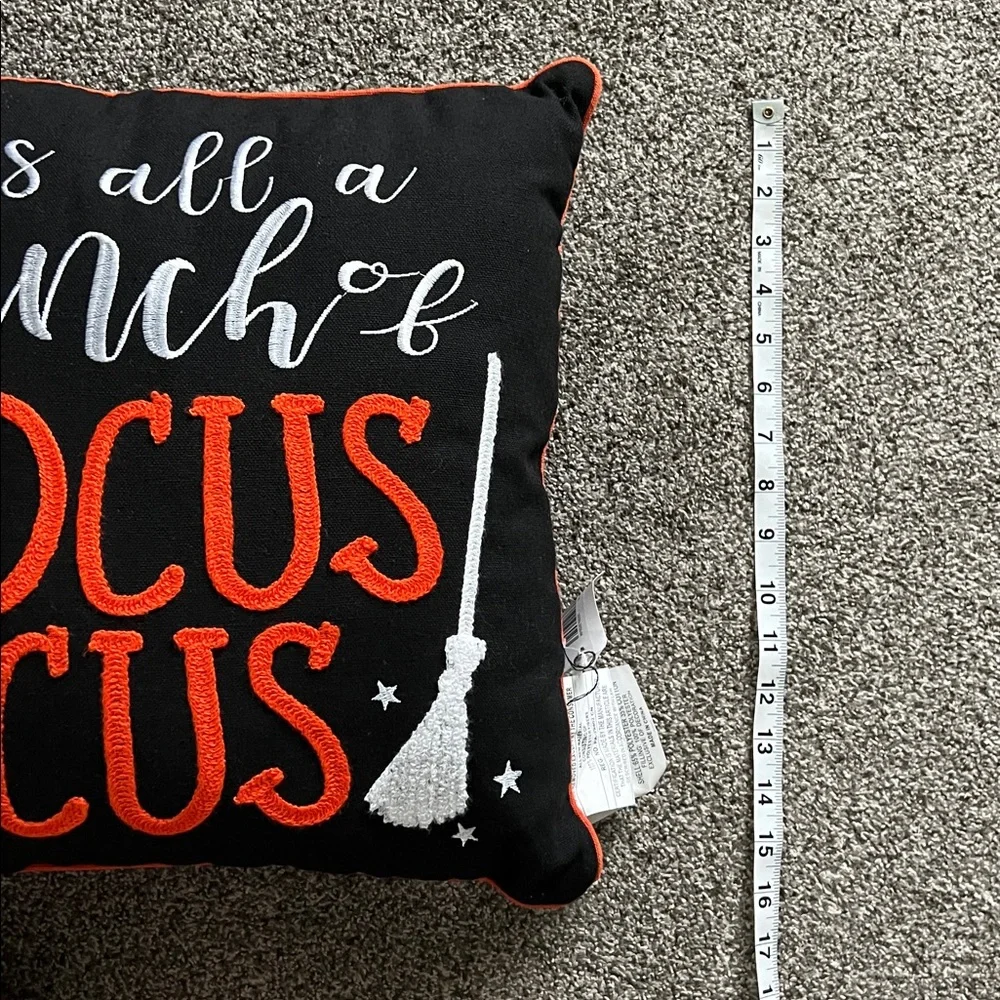 BNWT ‘It’s all a Bunch of Hocus Pocus’ Black/Orange Halloween Decorative Pillow